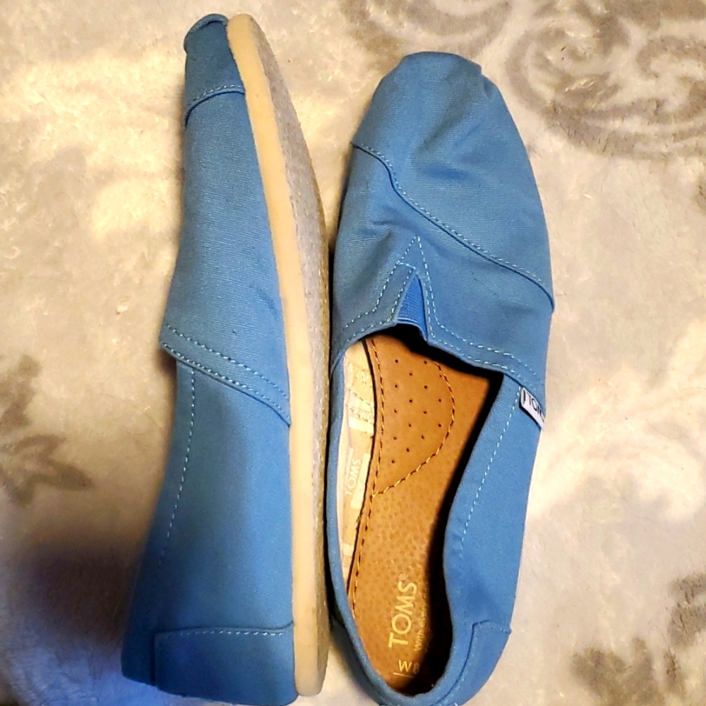 Blue Tom's - Picture 3 of 4